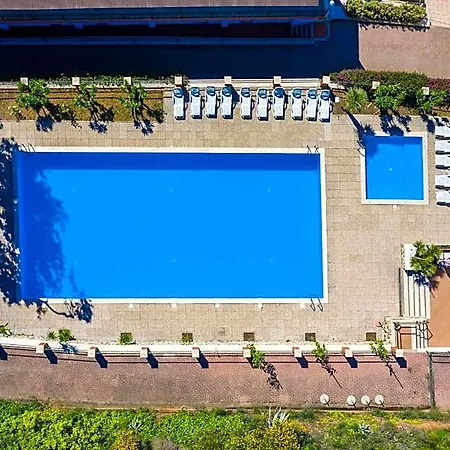 Blue Hotel 3*